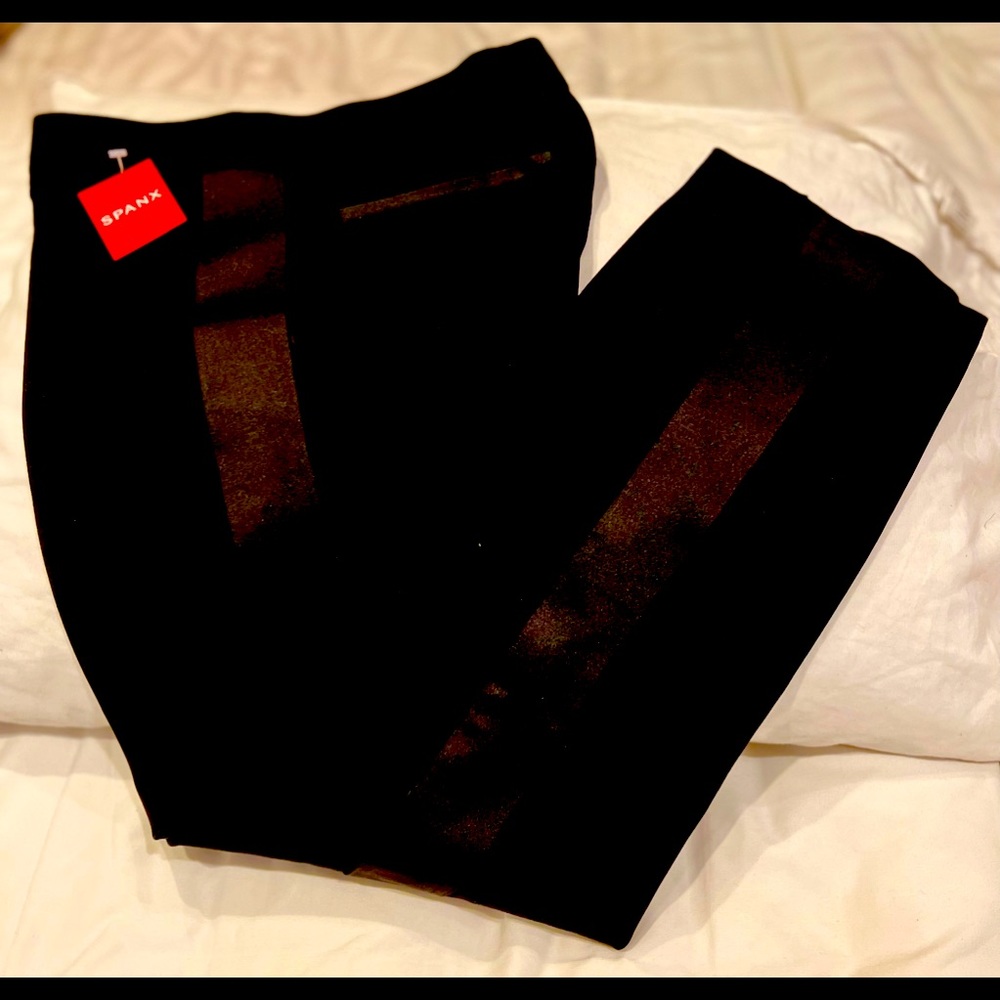 Spanx black leggings with side black trim; New